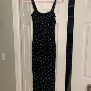bilabong slip dress. size small. material is stretchy.